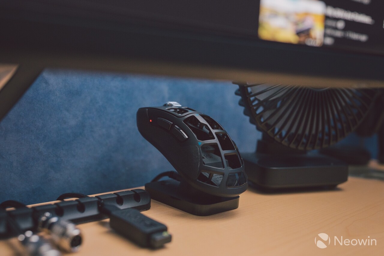 Pulsar Feinmann F01 mouse review: Magnesium, no USB, and absurdly priced